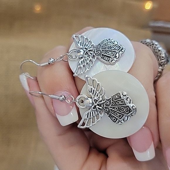 Angel Shell Drop Earrings - Picture 1 of 5